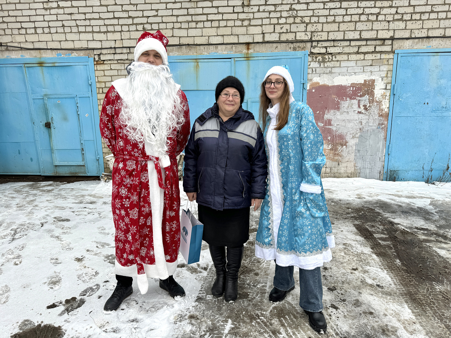 Поздравили наших клиентов с наступающим Новым годом!